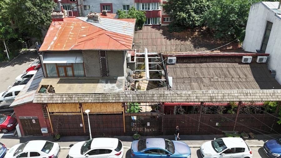 Casă cu 10 camere cu Teren 570 Mp în Cotroceni
