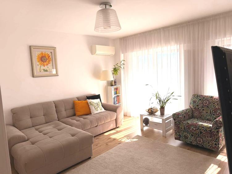 Apartament cu 2 camere semidecomandat, mobilat în Floreasca