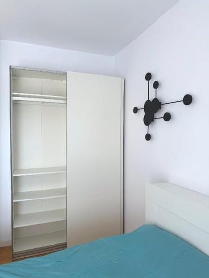 Apartament cu 3 camere semidecomandat, mobilat în Timpuri Noi