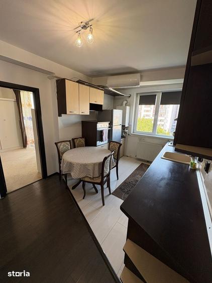 Apartament cu 3 camere decomandat în Ghencea