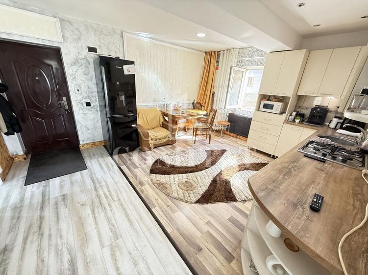 Apartament cu 3 camere semidecomandat, mobilat în Baciu