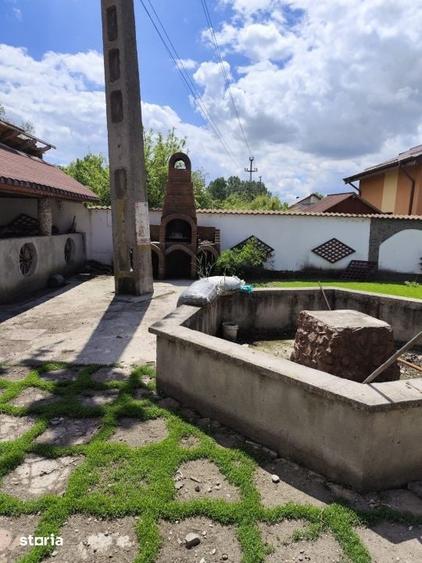 Casă cu 5 camere cu Teren 800 Mp în Calea București