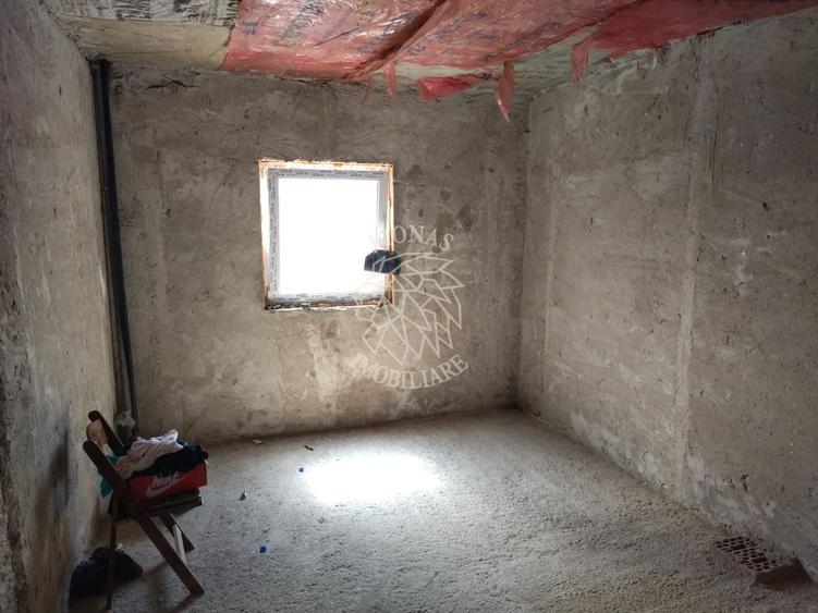 Apartament cu 2 camere decomandat în Sud
