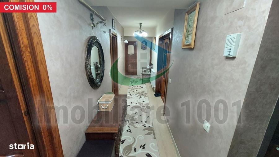Apartament cu 4 camere decomandat în Central