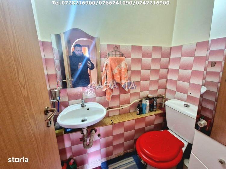 Apartament cu 4 camere decomandat în Central
