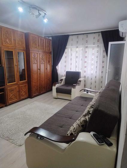 Apartament cu 2 camere decomandat în Mihai Bravu