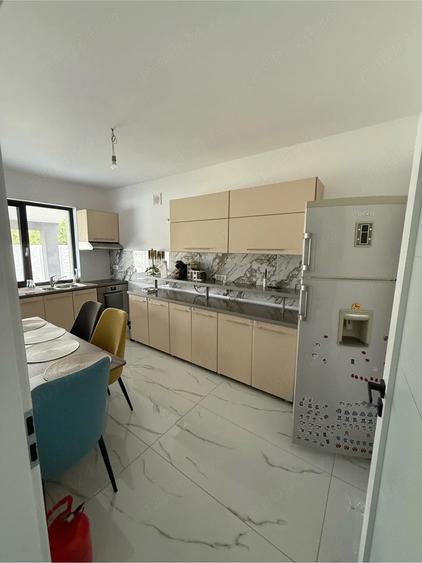 Casa de inchiriat Giroc 3 dormitoare , birou , living+bucatarie - 7