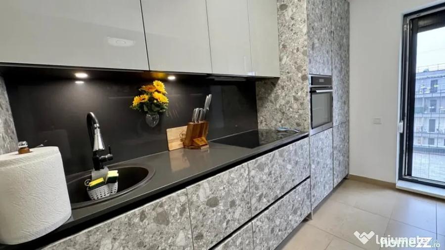 Apartament cu 3 camere decomandat în Domenii