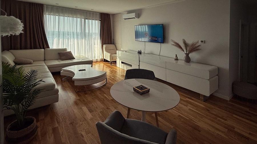 Apartament cu 2 camere decomandat, mobilat în Băneasa