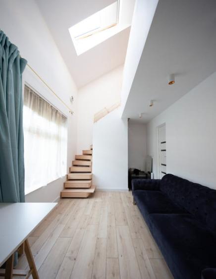 Apartament cu 3 camere semidecomandat în Semicentral
