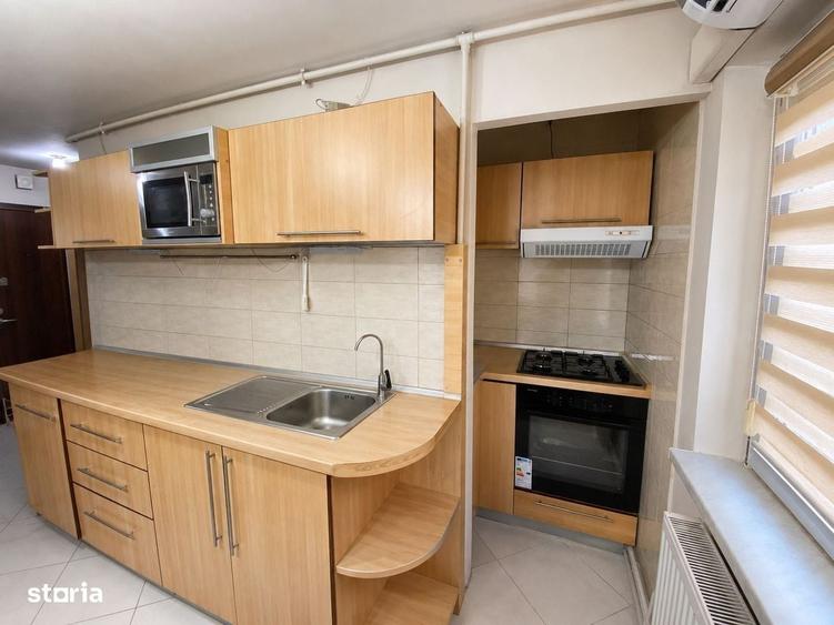 Apartament cu 3 camere decomandat în Aradului — fotografia 3