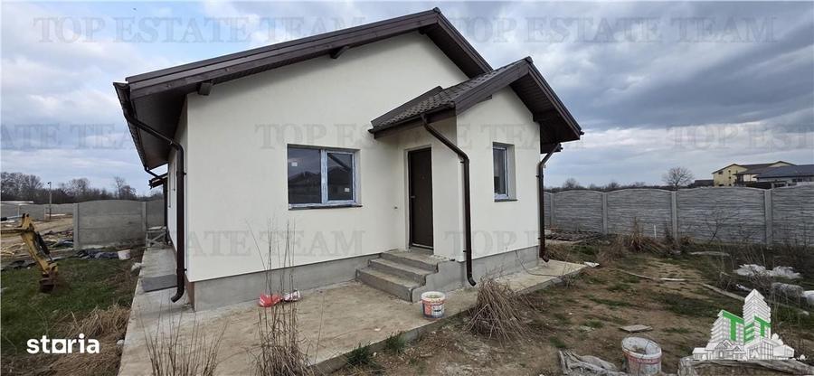 Casă cu 3 camere în Domnești