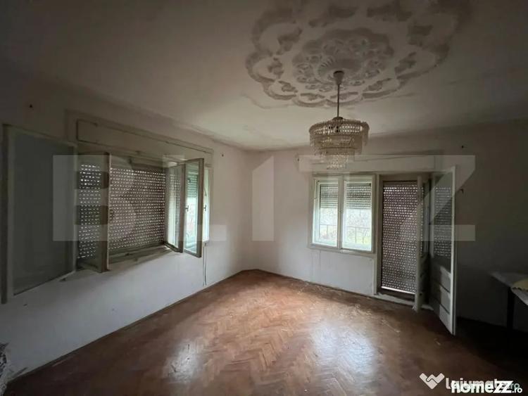 Casă cu 4 camere cu Teren 365 Mp în Central