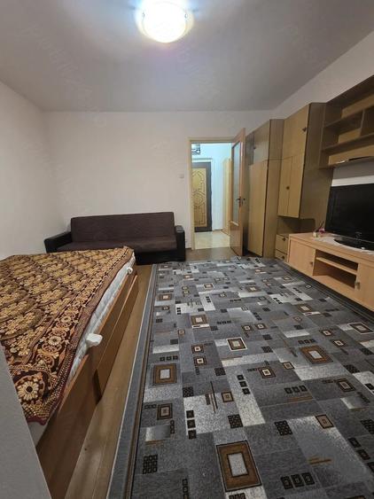 Garsonieră semidecomandată în Brâncoveanu