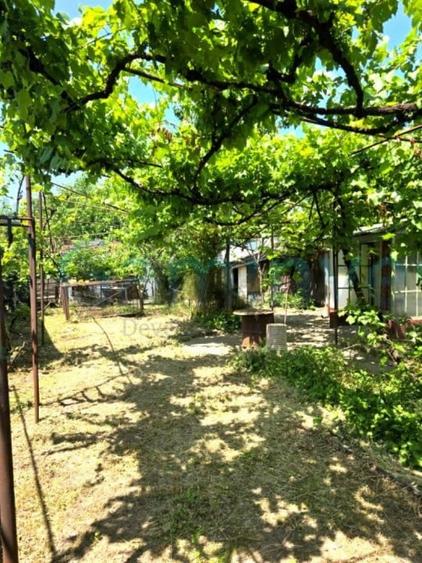 Casă individuală cu 5 camere cu Canalizare în Episcopia Bihorului