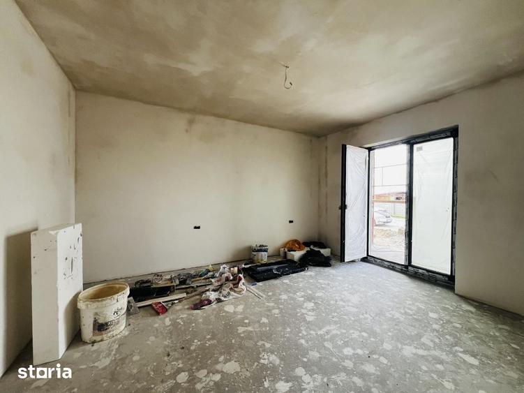 Apartament cu 4 camere în Aradului