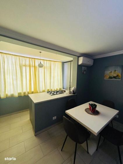 Apartament cu 3 camere decomandat în Central