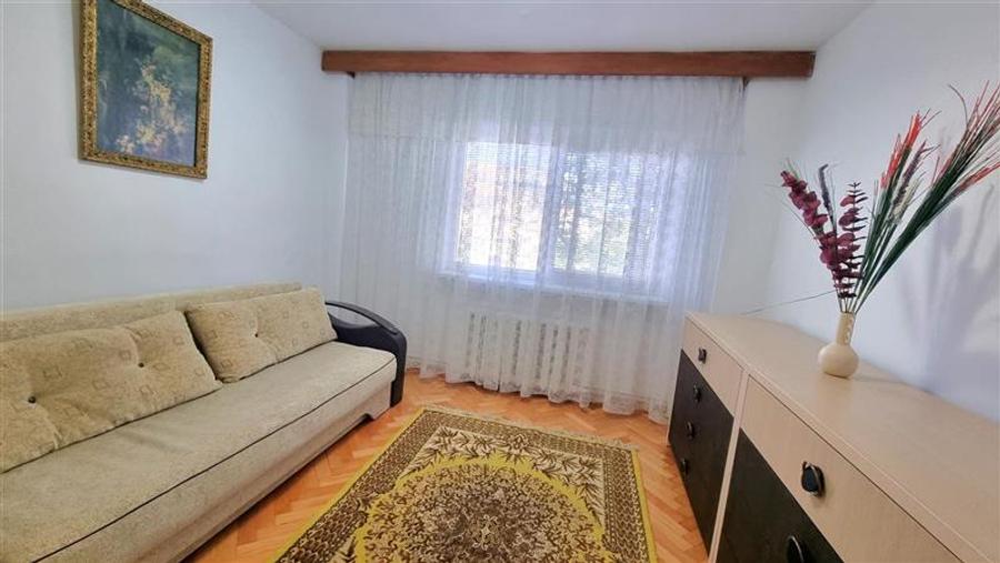 Apartament cu 2 camere decomandat în Centrul Civic