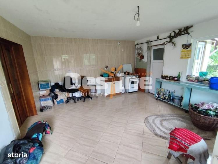 Casă cu 4 camere în Fundeni
