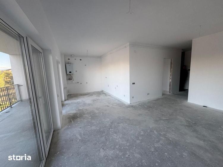 Apartament cu 3 camere decomandat în Trei Stejari