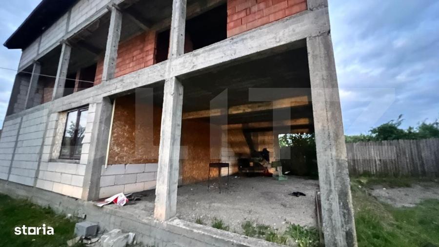 Casă cu 4 camere în Albești