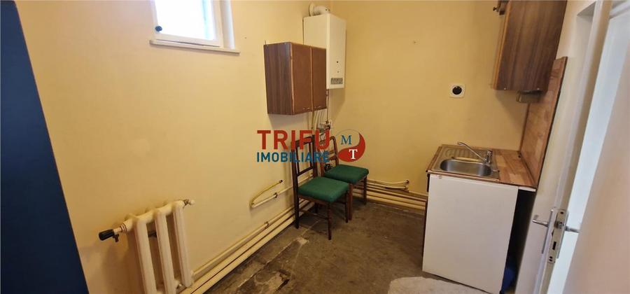 Casă individuală cu 4 camere cu Canalizare în Cetate