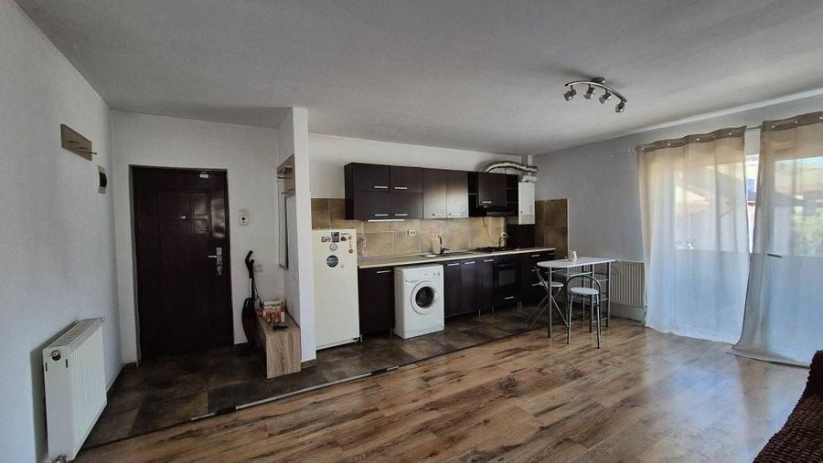 Apartament cu 2 camere decomandat în Florești