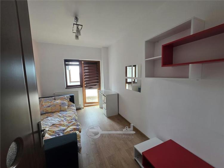 Apartament cu 3 camere decomandat, mobilat în Bd. Independenței