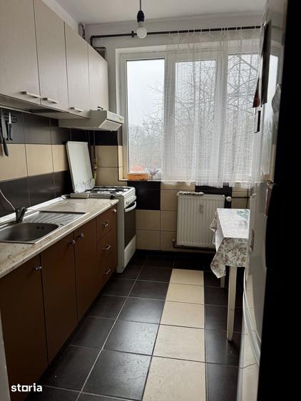 Apartament cu 3 camere de inchiriat, Ploiesti nord, strada Cameliei - 12