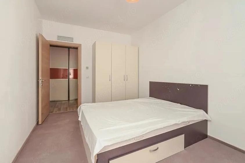 Apartament cu 3 camere decomandat în Splaiul Unirii