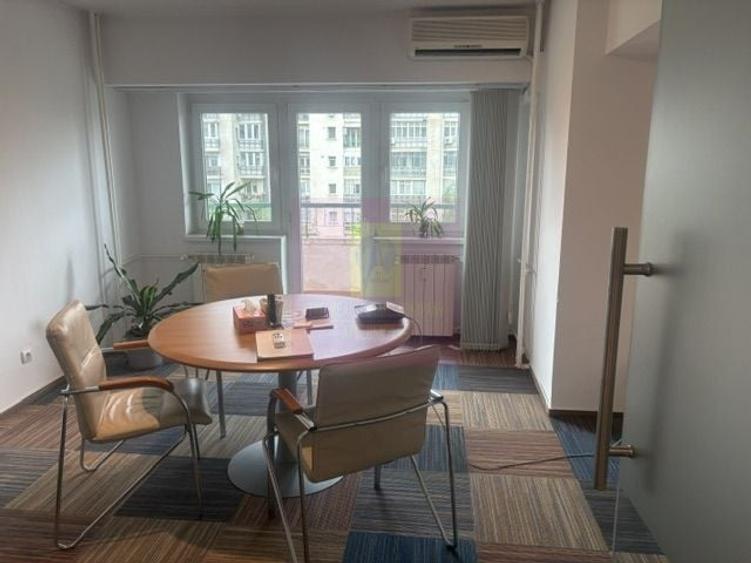 Apartament cu 3 camere decomandat în Unirii