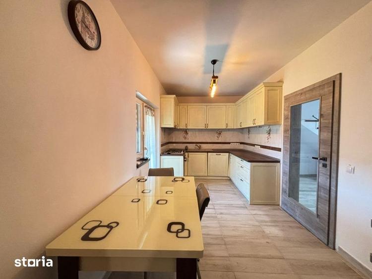 Casă cu 4 camere cu Teren 240 Mp în Central