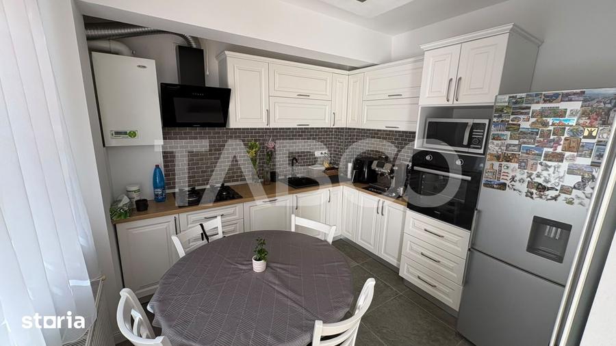 Apartament cu 3 camere decomandat, mobilat în Turnișor — fotografia 1