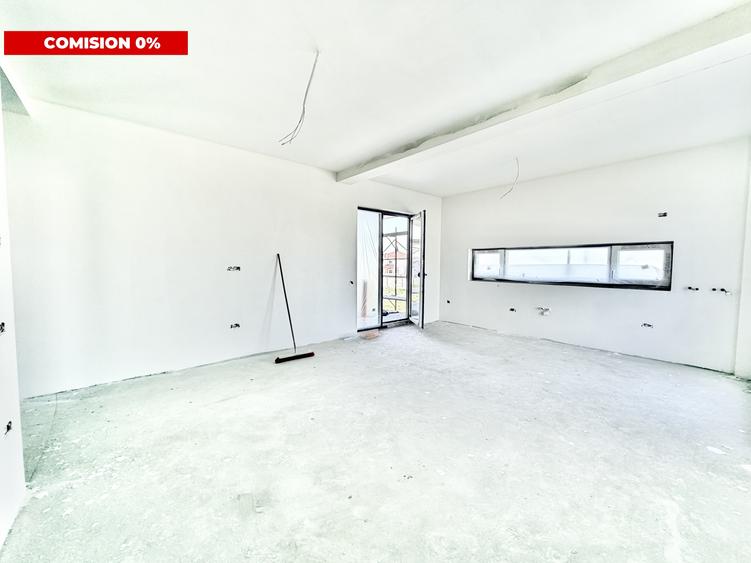 Apartament cu 3 camere semidecomandat în Moșnița Nouă