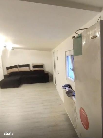Casă cu 3 camere în Lacul Tei