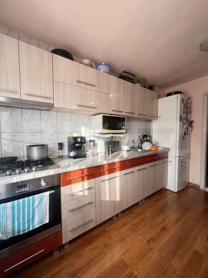 Apartament cu 4 camere decomandat, mobilat în Sud-Est
