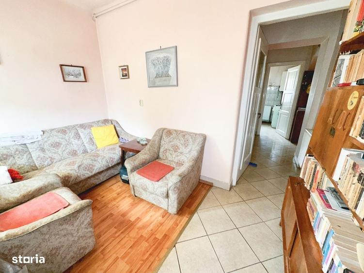 Apartament cu 3 camere decomandat în Central