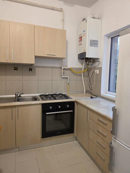Apartament cu 2 camere semidecomandat, mobilat în Copou