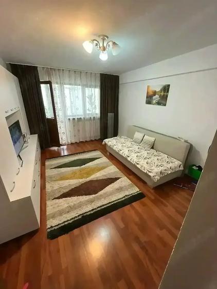Apartament cu 3 camere decomandat în Ultracentral