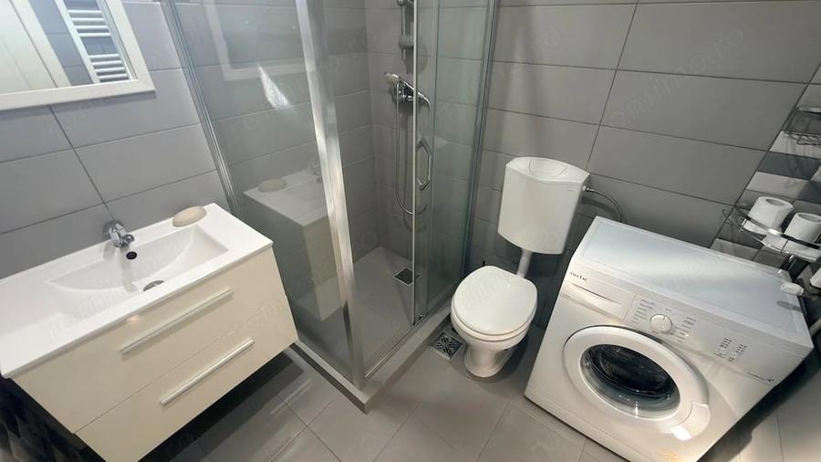 Garsonieră decomandată în Trei Stejari