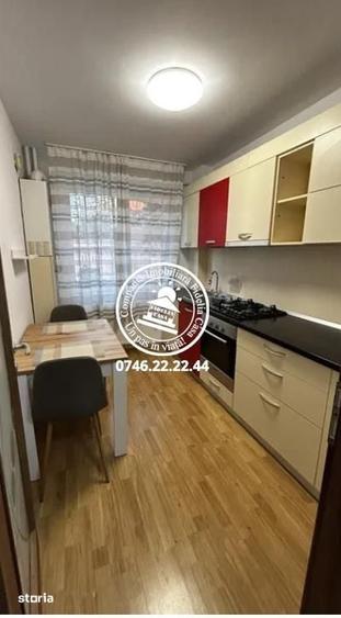 Apartament cu 2 camere semidecomandat în Podu Roș