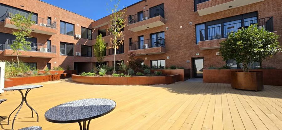 Apartament cu 2 camere nedecomandat în Central