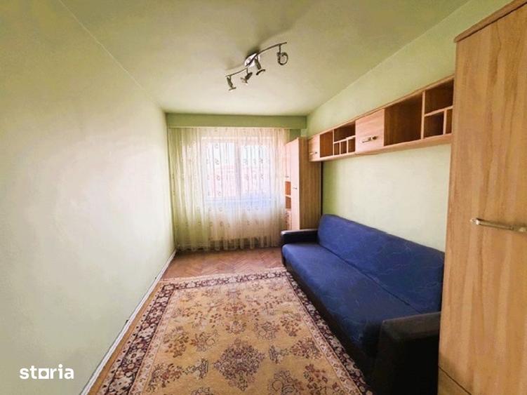 Apartament cu 3 camere decomandat în Nicolae Titulescu