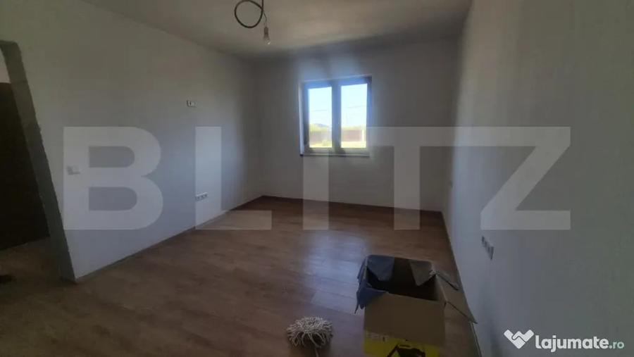 Casă cu 3 camere cu Teren 950 Mp în Central