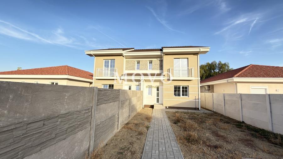 Duplex cu 4 camere cu Canalizare în Moșnița Nouă