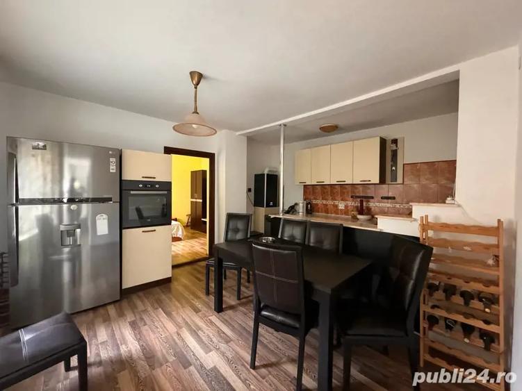 Casă cu 5 camere în Călugareni