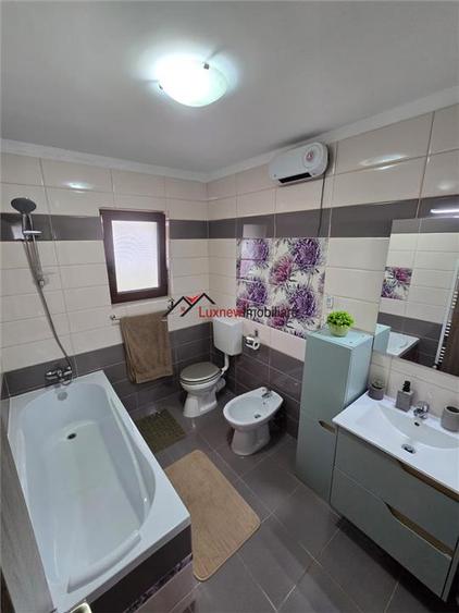 Duplex cu 4 camere cu Teren 258 Mp în Florești