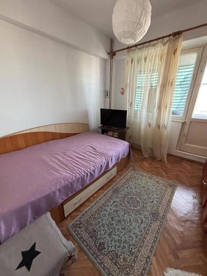 Apartment cu 3 camere, bloc 1981- ULTRACENTRAL - 4