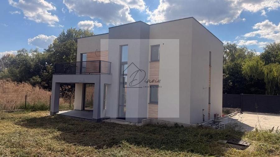 Casă individuală cu 5 camere cu Canalizare în Corbeanca