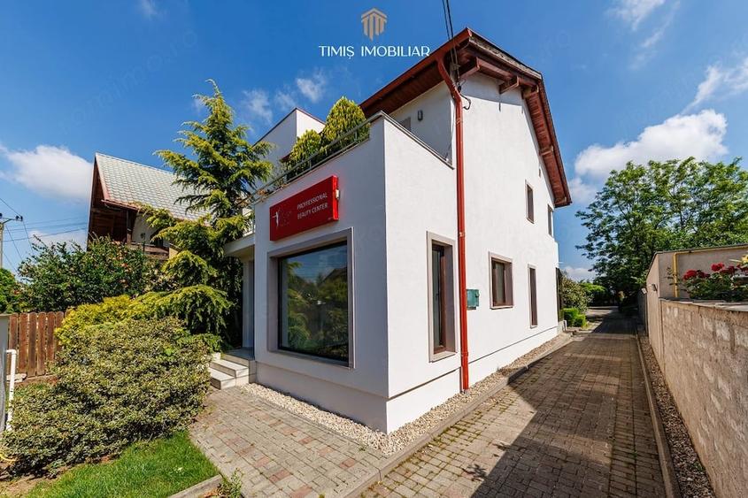 Casă cu Teren 756 Mp în Central